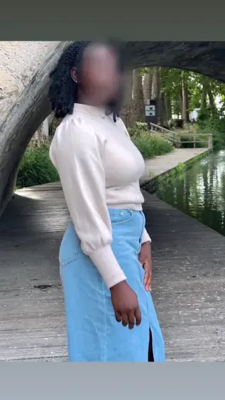 Angela, 20 anni